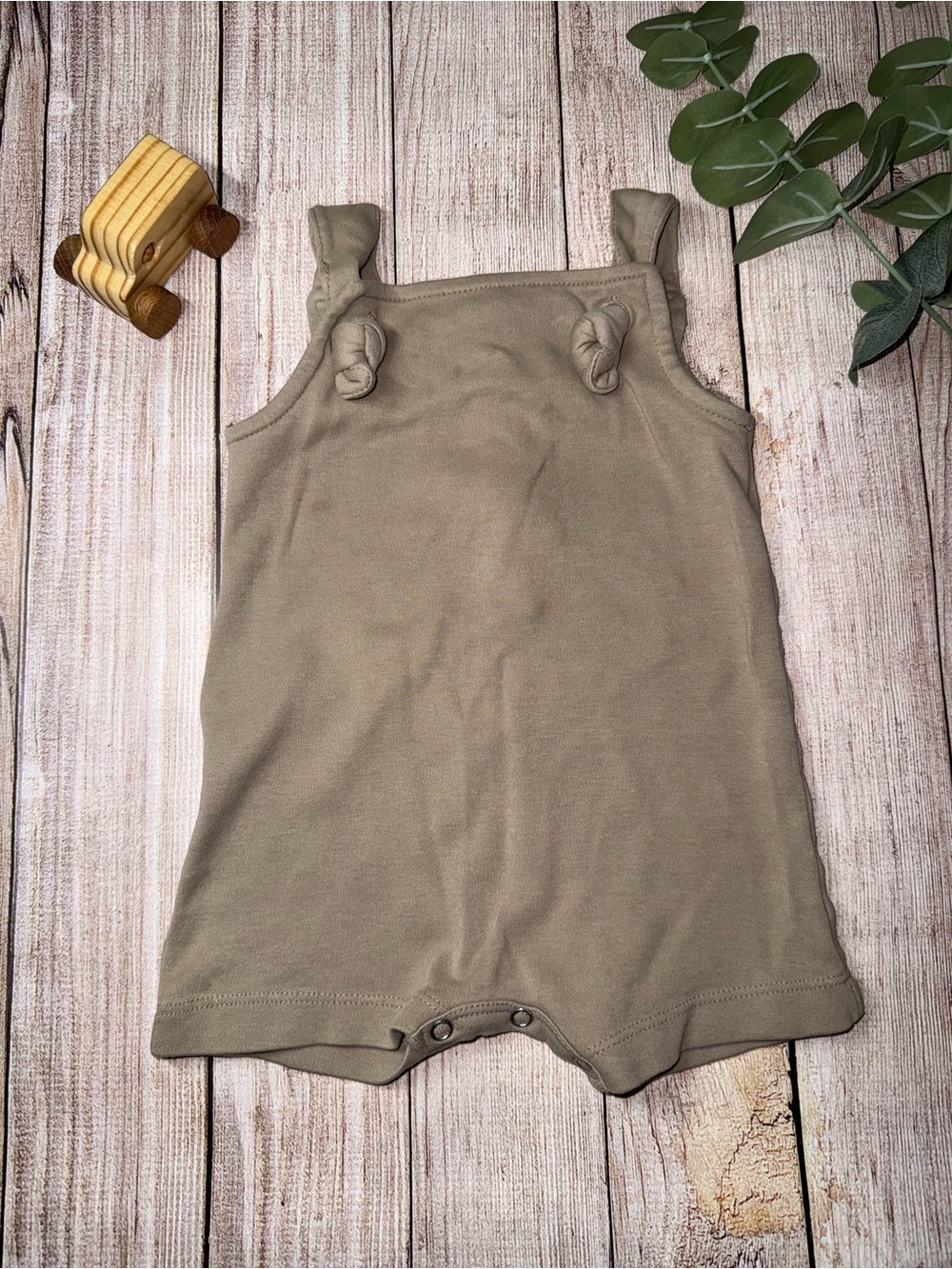 Kate Quinn | Overall Romper